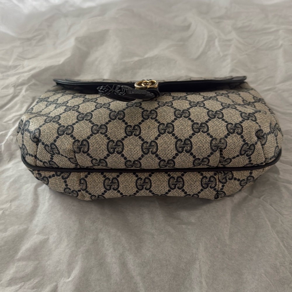VINTAGE Gucci Blue and Cream Bag w/ Signature Monogram - Picture 2 of 10